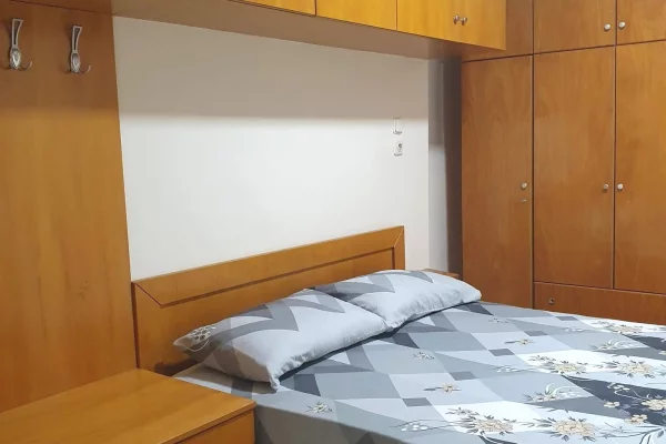 Shtepi me qera 2+1 ne Tirane - 45,000 Leke