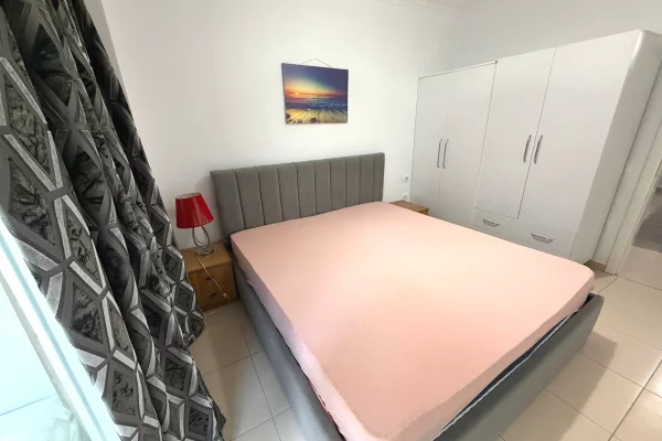 Shtepi me qera 2+1 ne Tirane - 50,000 Leke