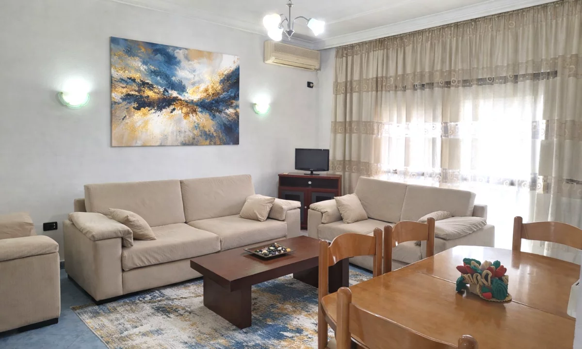 Shtepi me qera Apartament ne Tirane, 2+1, Mobilimi E mobiluar, Pagesa 45,000  Leke.