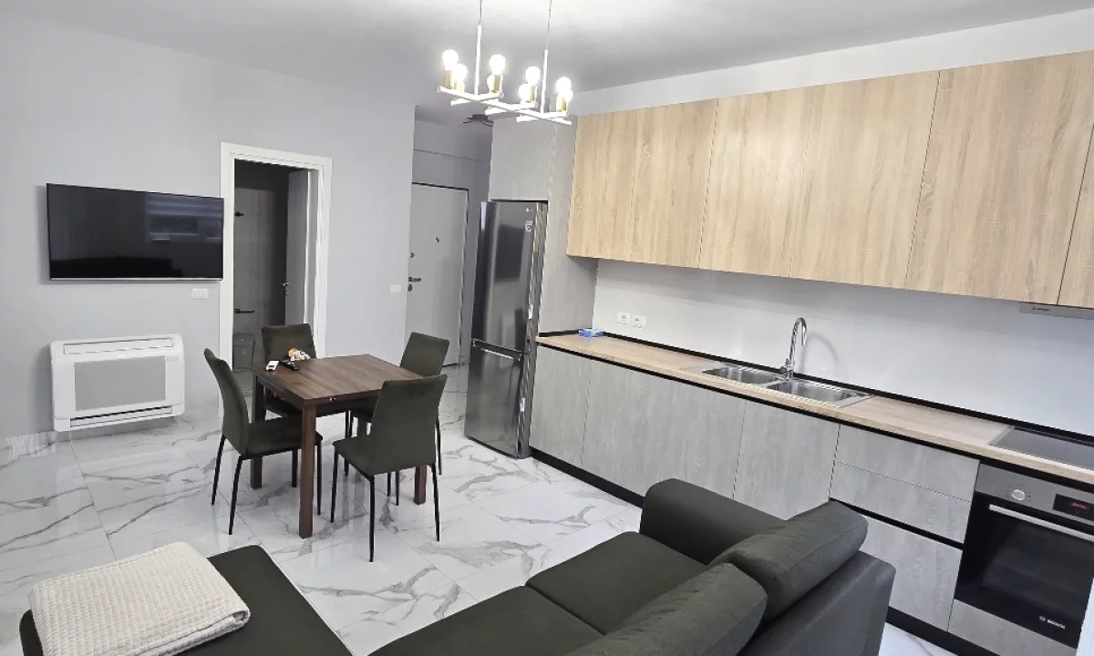 Shtepi me qera Apartament ne Tirane, 2+1, Mobilimi E mobiluar, Pagesa 600  Euro.