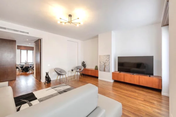 Apartament 2+1 21 dhjetori📍