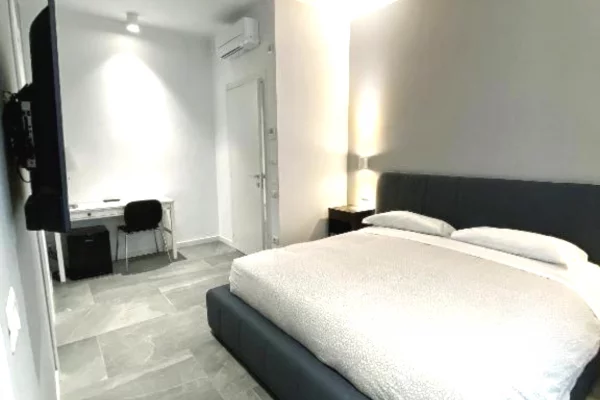 Shtepi me qera 2+1 ne Tirane - 55,000 Leke