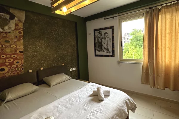 Shtepi me qera 1+1 ne Tirane - 50,000 Leke