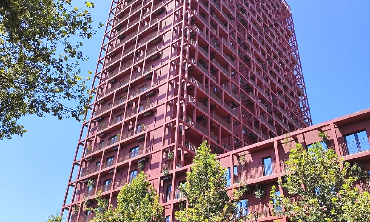 Apartament 130 m2 per Zyre tek Garden Buillding