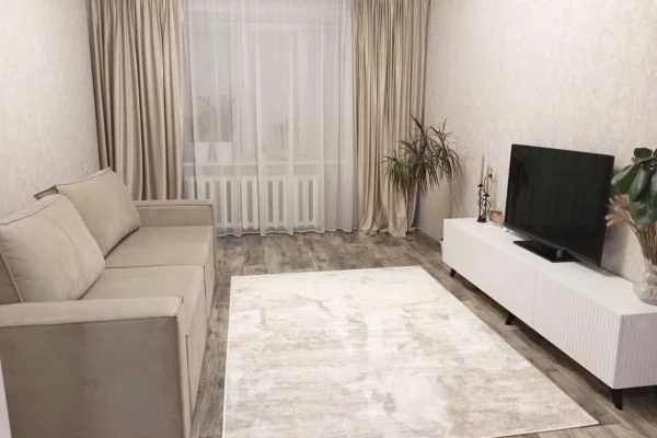 🔥 Apartament 1+1 me Qira tek Zogu i Zi – Super Lokacion! 🏡✨