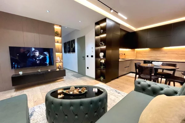 🔥 Apartament Luksoz 2+1 me Qira tek Liqeni i Thatë 🏡✨