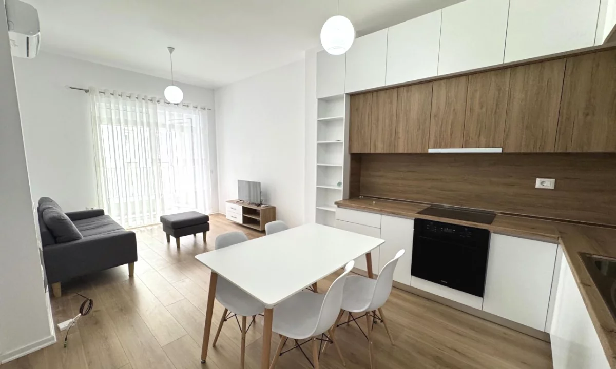 Shtepi me qera Apartament ne Tirane, 1+1, Mobilimi E mobiluar, Pagesa 39,000  Leke.