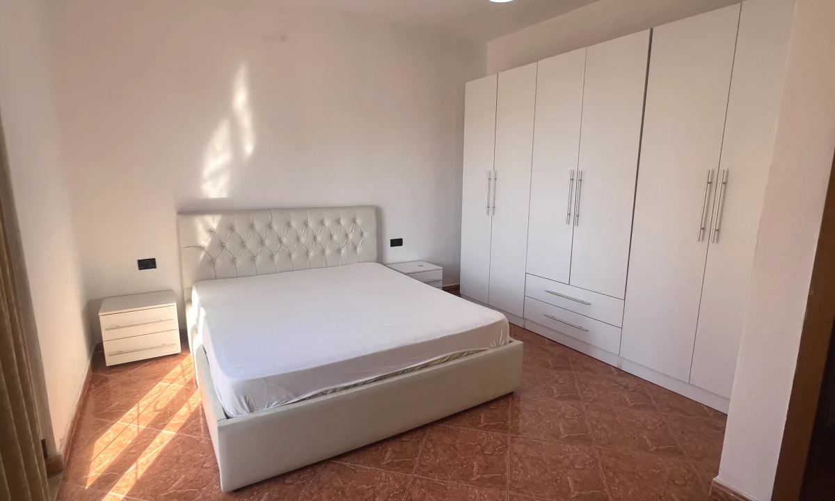 Appartamento in affitto a Tirana 1+1, Arredato