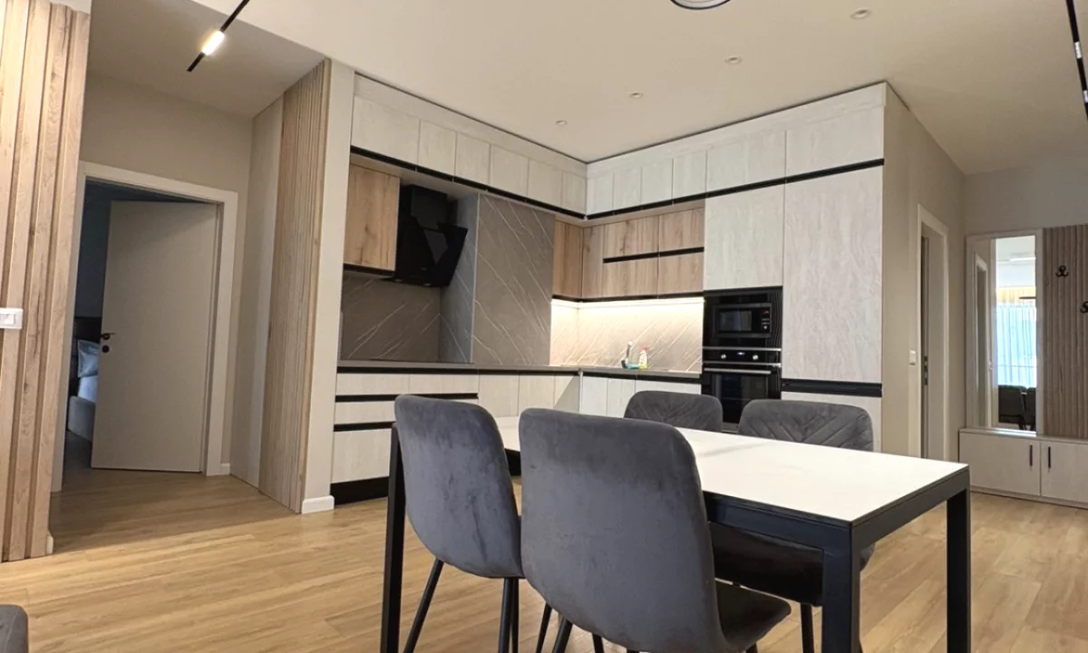 Shtepi me qera Apartament ne Tirane, 2+1, Mobilimi E mobiluar, Pagesa 1,000  Euro.