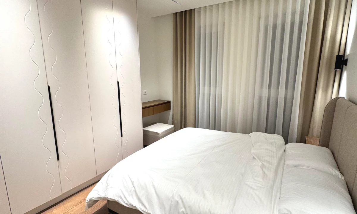 Shtepi me qera Apartament ne Tirane, 2+1, Mobilimi E mobiluar, Pagesa 800  Euro.