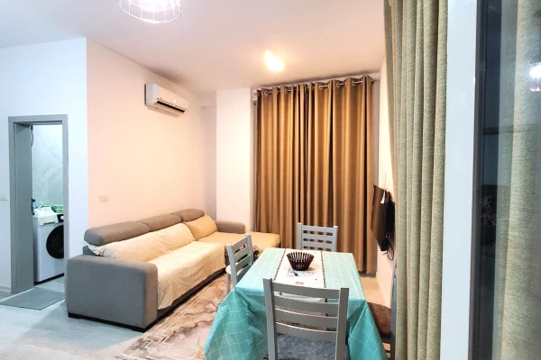 Apartament 1+1 me qera Komuna e Parisit