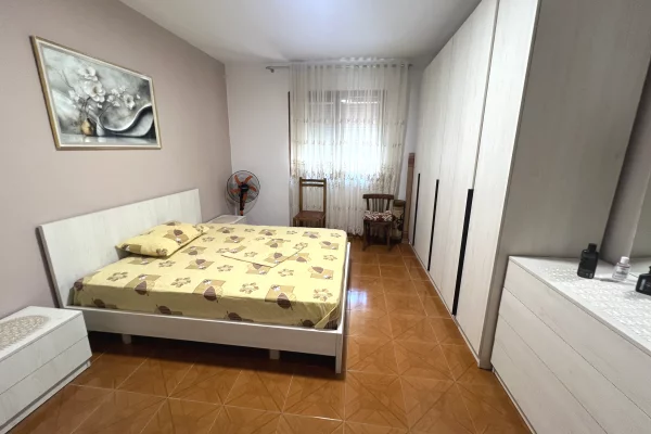 Shtepi me qera 1+1 ne Tirane - 450 Euro