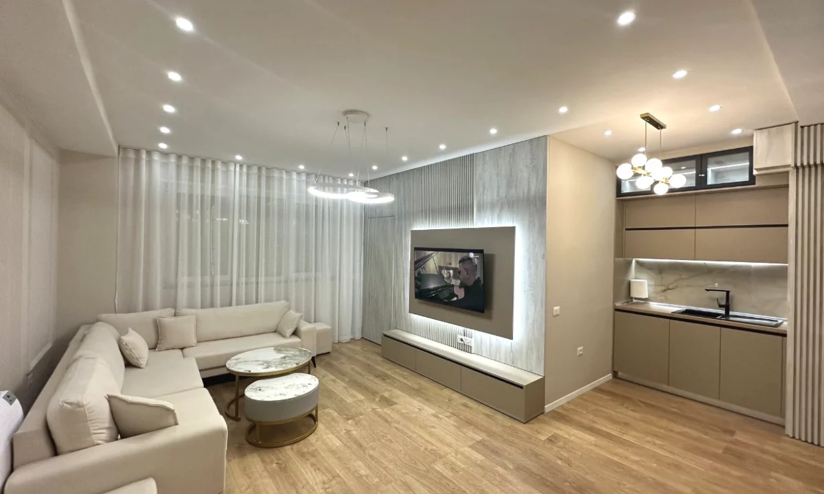 Shtepi me qera Apartament ne Tirane, 2+1, Mobilimi E mobiluar, Pagesa 900  Euro.