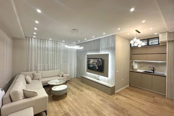 Apartament 2+1 me qera ne Tirane zona Ministria e jashte/Pazari i Ri/Shkolla e kuqe