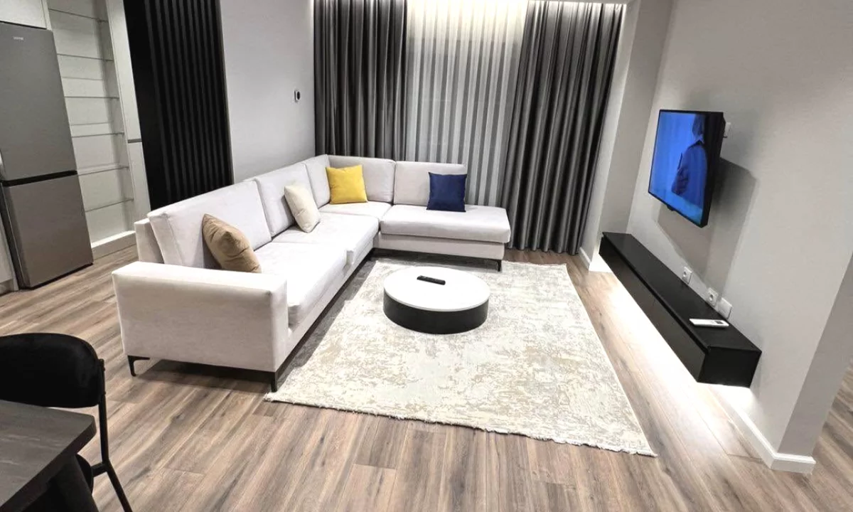 Shtepi me qera Apartament ne Tirane, 2+1, Mobilimi E mobiluar, Pagesa 70,000  Leke.