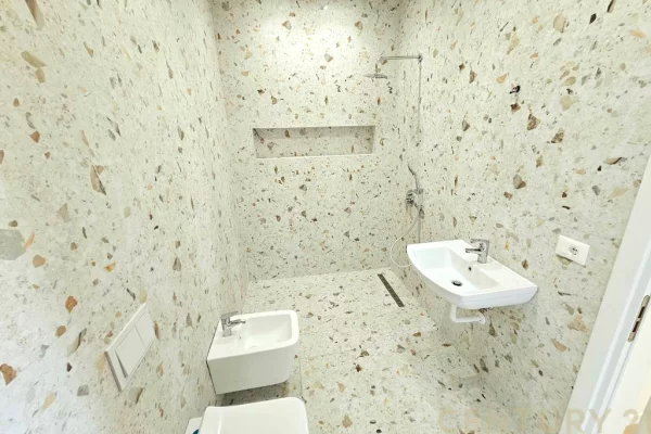 ZYRE PER QIRA NE TIRANA GARDEN BUILDING -KATI 20