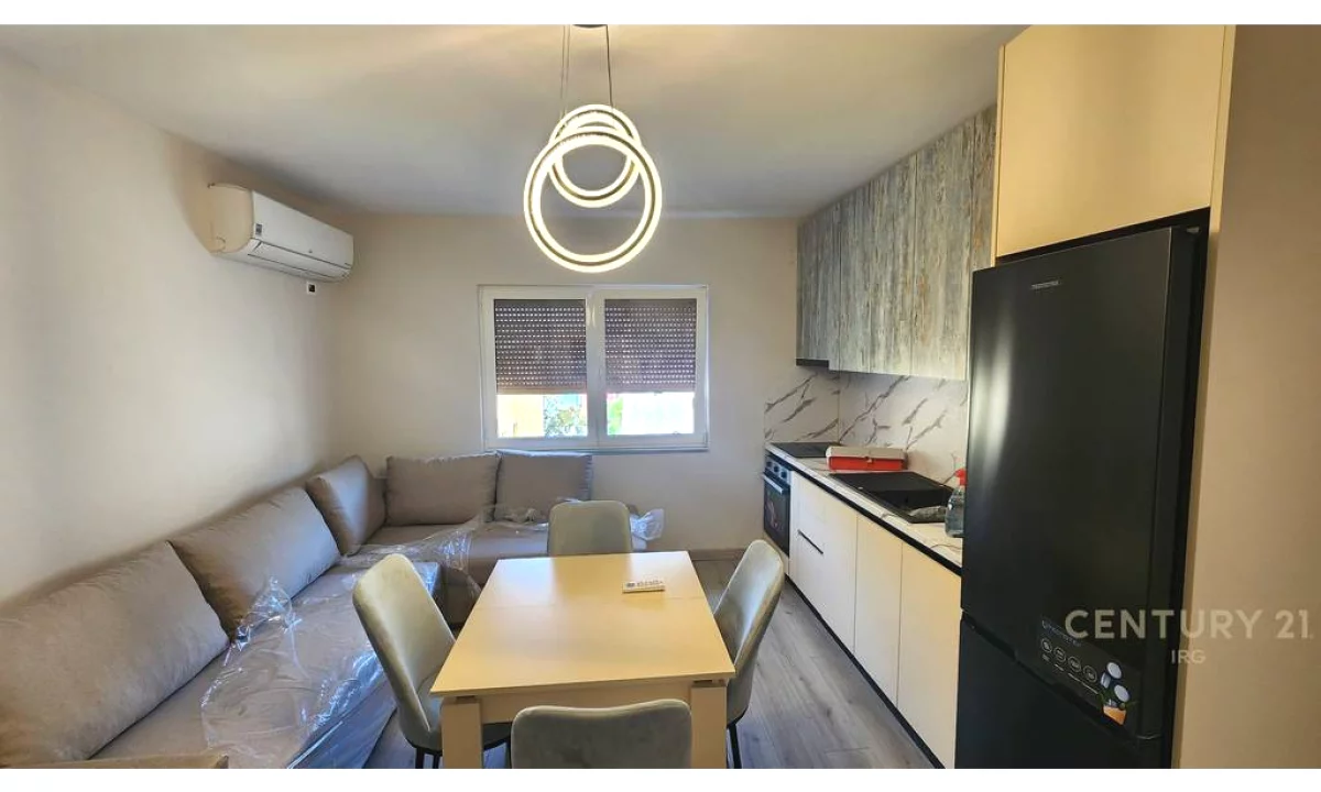 Appartamento in affitto a Tirana 1+1, Arredato