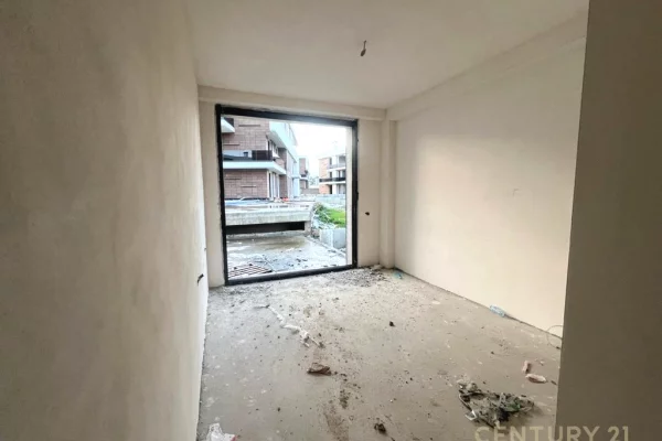 Appartamento in vendita a Tirana 2+1, Vuoto