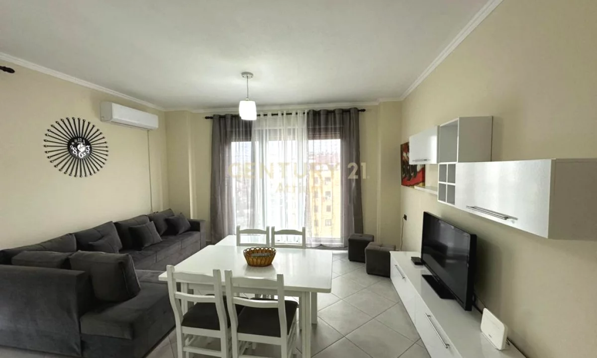 Appartamento in affitto a Tirana 1+1, Arredato