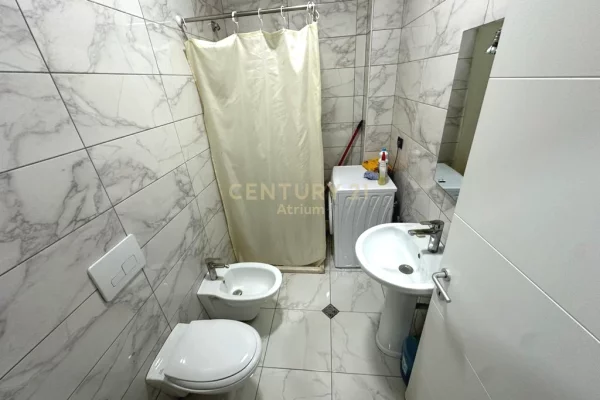 Appartamento in affitto a Tirana 1+1, Arredato