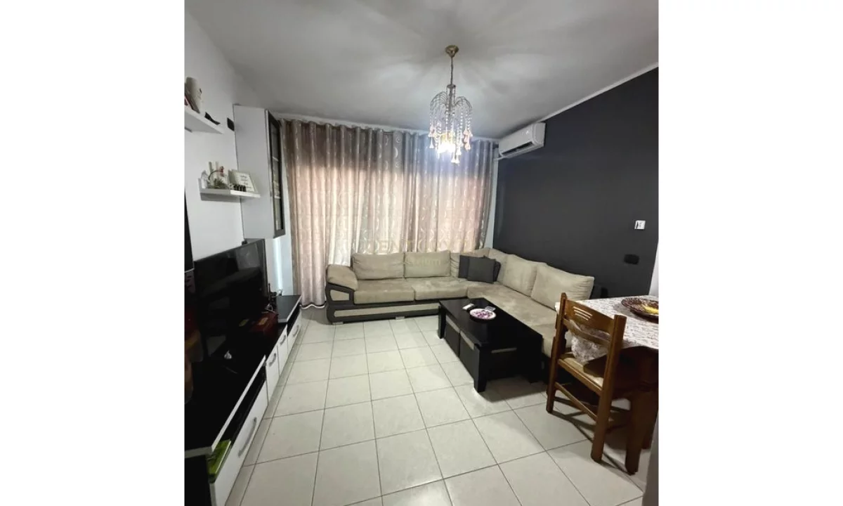 Appartamento in affitto a Tirana 1+1, Arredato