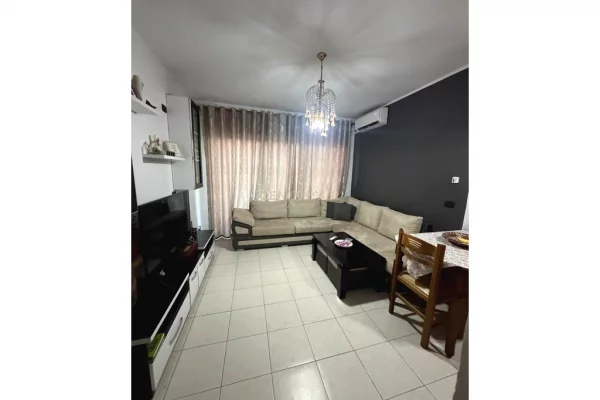 Japim me qira apartament 1+1 tek fusha e aviacionit! 500 € /Muaj