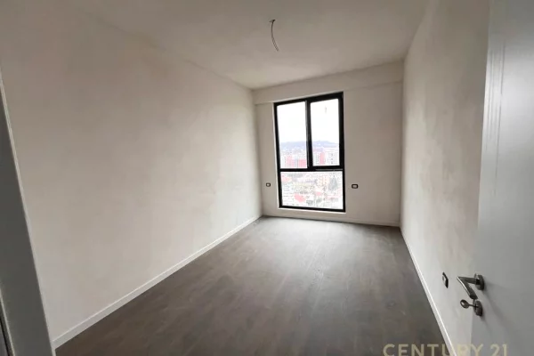 Shtepi ne shitje Apartament ne Tirane, 2+1, Mobilimi Bosh, pa mobiluar, Pagesa 210,000  Euro.