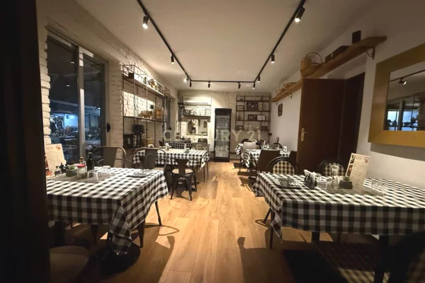 Biznese ne shitje 2+1 ne Tirane - 14,000 Euro