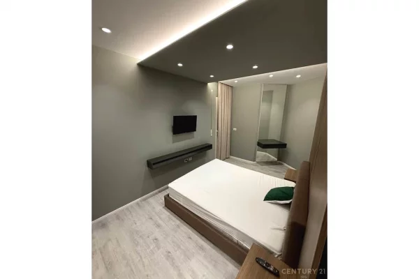 Appartamento in vendita a Tirana 2+1, Arredato