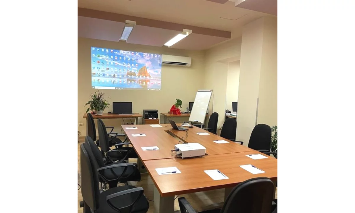 Jepet me qira ambient zyrash – Shallvare 1,500 Euro /Muaj