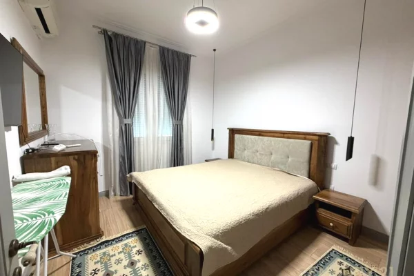 Appartamento in affitto a Tirana 2+1, Arredato