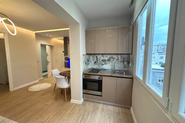 Shtepi ne shitje Apartament ne Tirane, 2+1, Mobilimi E mobiluar, Pagesa 125,000  Euro.