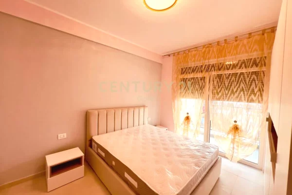 Appartamento in affitto a Tirana 2+1, Arredato