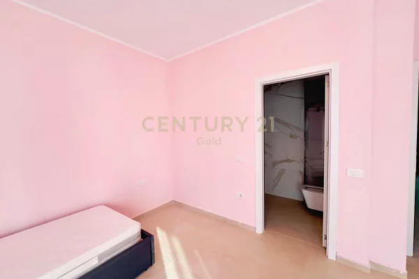 Appartamento in affitto a Tirana 2+1, Arredato