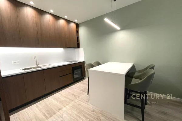 Appartamento in affitto a Tirana 1+1, Arredato