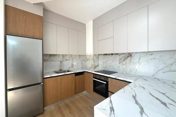 Appartamento in affitto a Tirana 2+1, SemiArredato