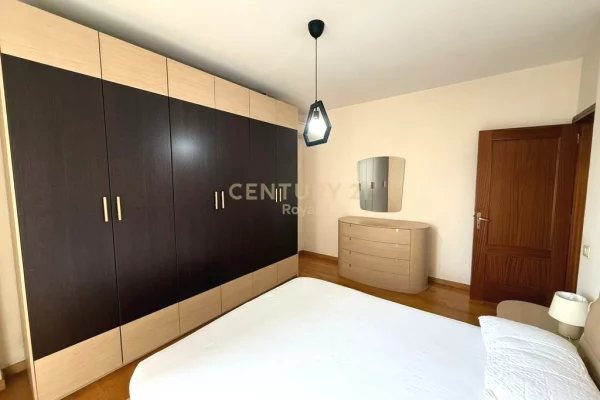 Appartamento in affitto a Tirana 2+1, Arredato