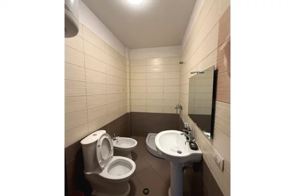 Appartamento in affitto a Tirana 2+1, Arredato