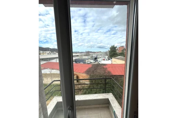 Appartamento in affitto a Tirana 2+1, Arredato