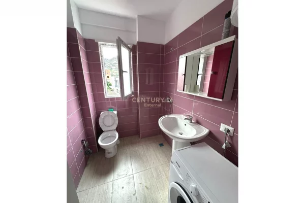 Appartamento in affitto a Tirana 2+1, Arredato