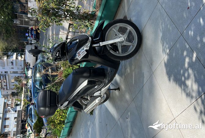 Moto e Scooter in vendita a Tirana - 1,800 Euro