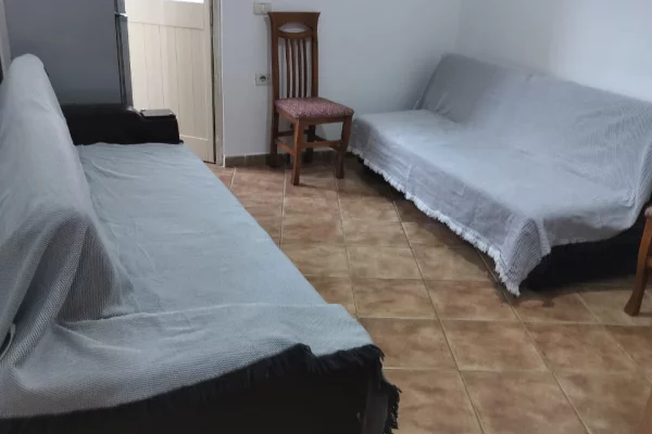 JEPET ME QERA APARTAMENT 1+1 50m2 TEK FRESKU