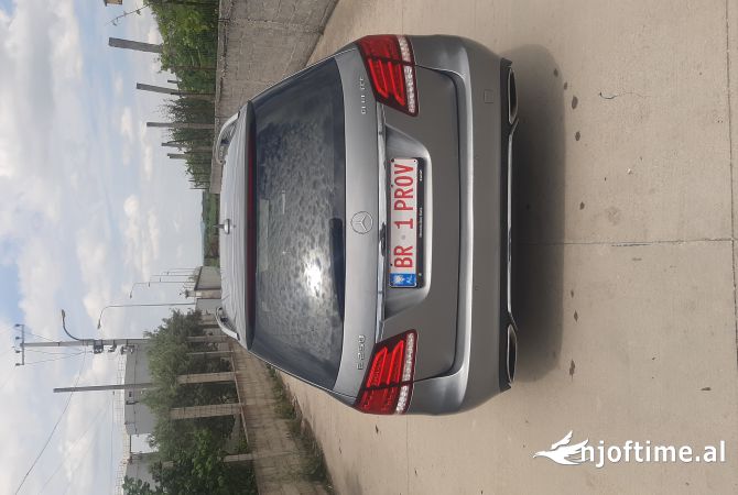 Auto in Vendita a Fier, Mercedes-Benz, 2015 Diesel,Kambio Automatik Pagamento 13,000  Euro.