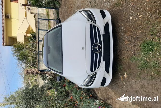 Auto in Vendita a Fier - 28,500 Euro