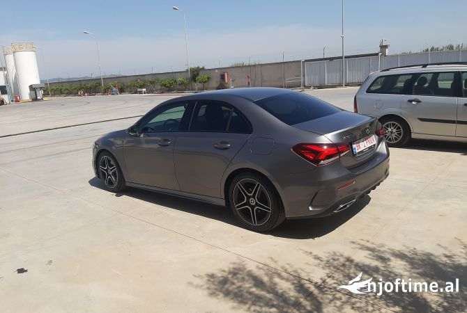 Auto in Vendita a Fier, Mercedes-Benz, 2020 Diesel,Kambio Automatik Pagamento 28,500  Euro.