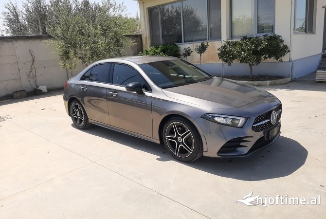 Auto in Vendita a Fier, Mercedes-Benz, 2020 Diesel,Kambio Automatik Pagamento 28,500  Euro.
