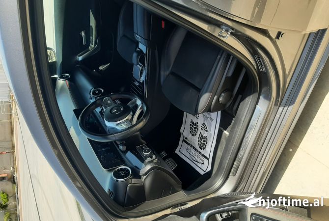 Auto in Vendita a Fier, Mercedes-Benz, 2020 Diesel,Kambio Automatik Pagamento 28,500  Euro.