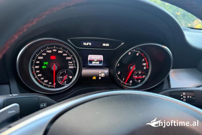 Auto in Vendita a Fier, Mercedes-Benz, 2019 Benzine,Kambio Automatik Pagamento 28,500  Euro.