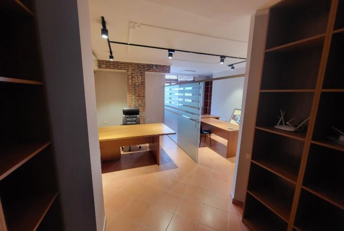 AMBIENT ZYRE PER QERA PRANE QENDRES!!!