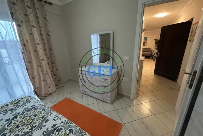 Shtepi me qera Apartament ne Durres, 2+1, Mobilimi E mobiluar, Pagesa 500  Euro.